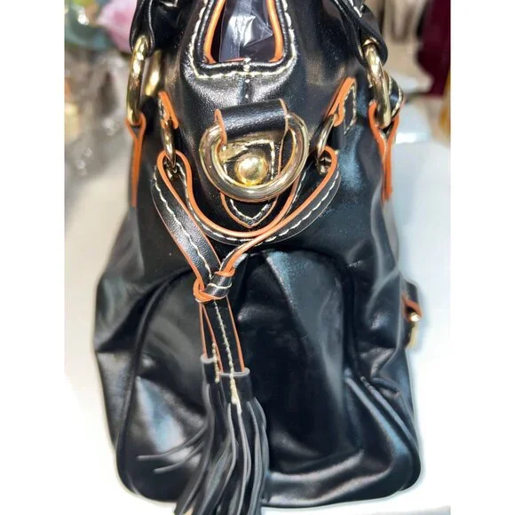 Black Leather Handbag w Gold Hardware & Tassel Accents Red Interior Pockets - Picture 3 of 9